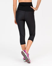 Cadenshae Maternity Classic 3/4 Leggings