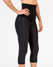Cadenshae Maternity Classic 3/4 Leggings